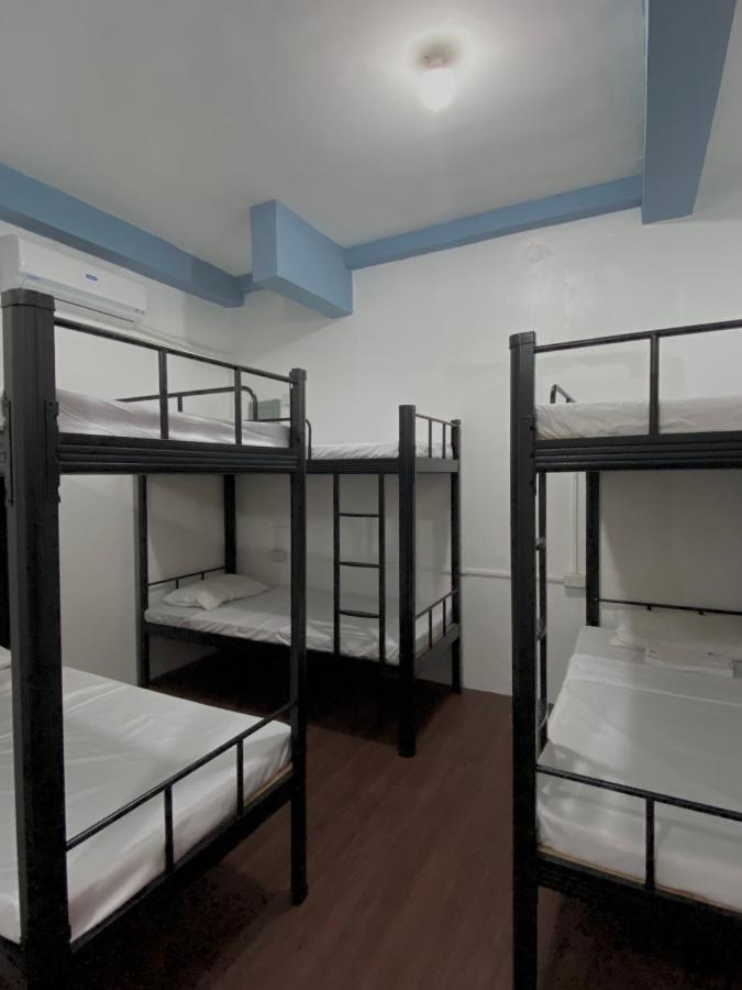 Lime Lite Manila Hostel Макати Экстерьер фото